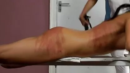 Caroline terikat video porn jepang dan tersumbat