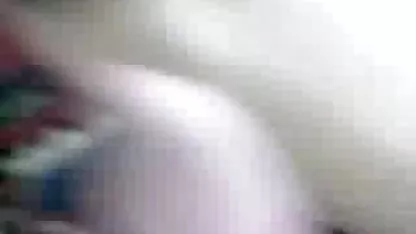Permen Asian girl shows off her hairy video bokep xxx jepang selingkuh pussy.